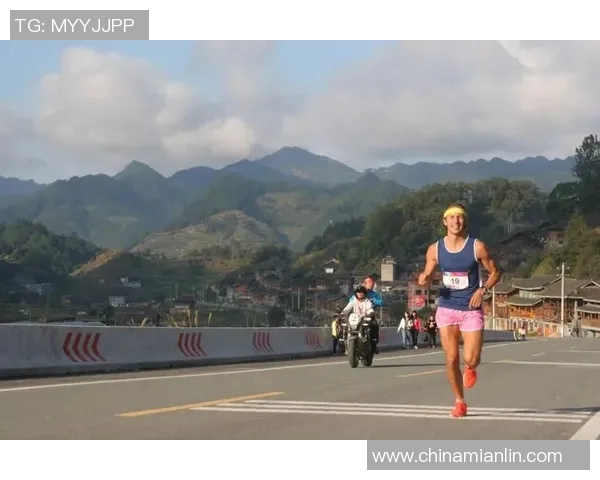 周军独家分享羽毛球技巧与心得体会助你提升竞技水平 周军独家分享羽毛球技巧与心得体会助你提升竞技水平