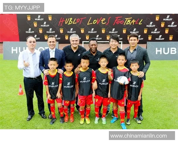 足球明星背后的故事与荣耀：他们的奋斗与梦想之路