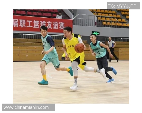 赛后复盘：成都篮球队 vs 上海篮球队的团队协作