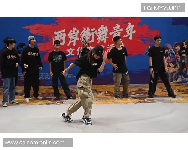 聚焦街舞：武汉街舞队的团队协作话题